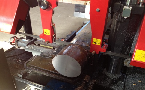 南雄卧式带锯床加工时出现明显振荡如何排查？